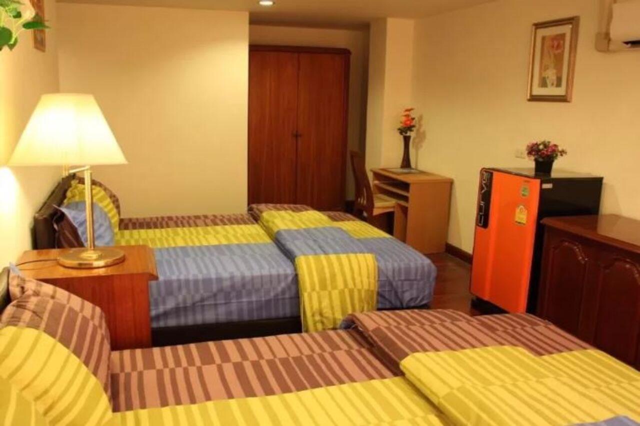 Suites 31 Sukhumvit Бангкок Екстер'єр фото