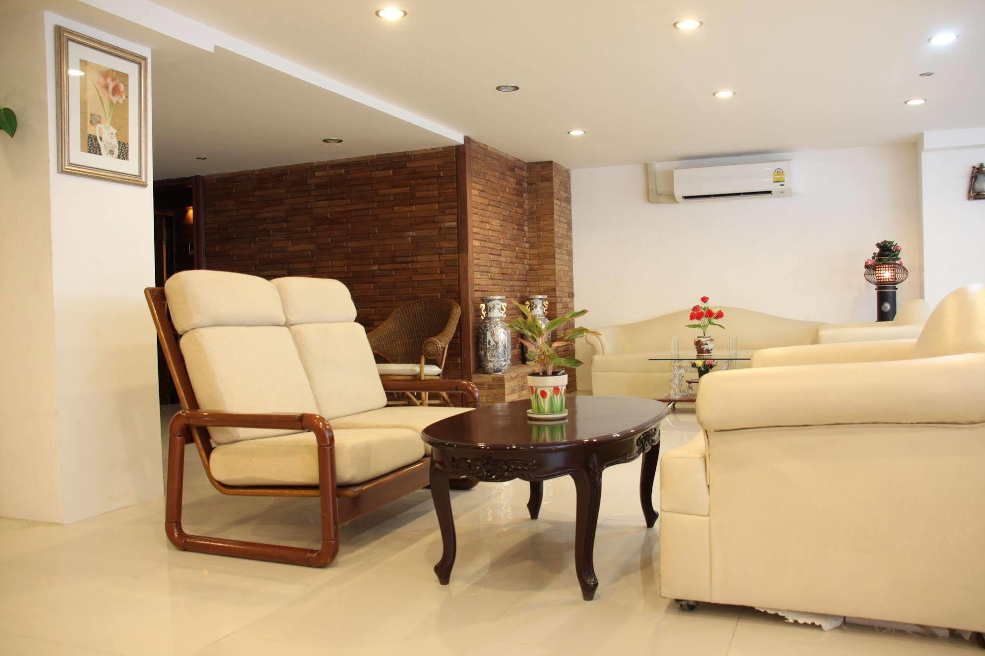 Suites 31 Sukhumvit Бангкок Екстер'єр фото